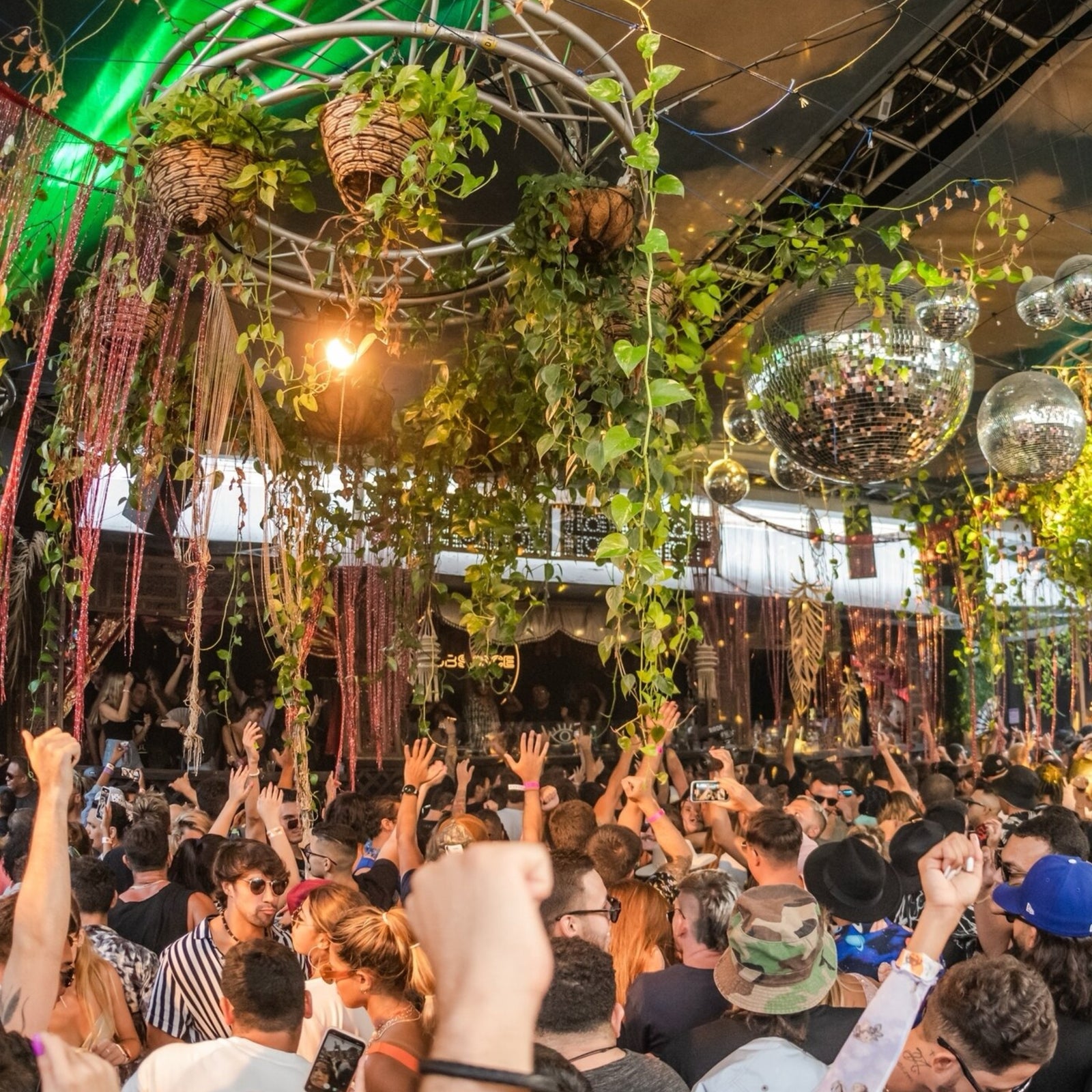 CLUB SPACE nightclub interior